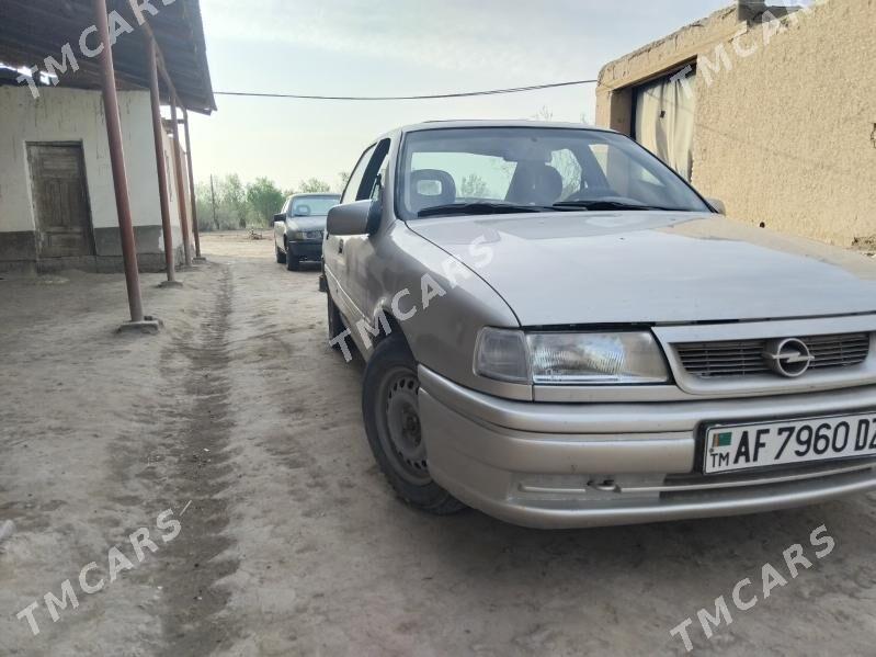 Opel Vectra 1992 - 30 000 TMT - Boldumsaz - img 1