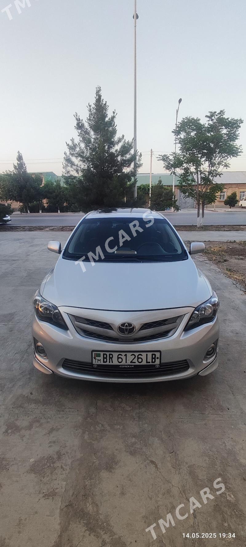 Toyota Corolla 2012 - 152 000 TMT - Туркменабат - img 1