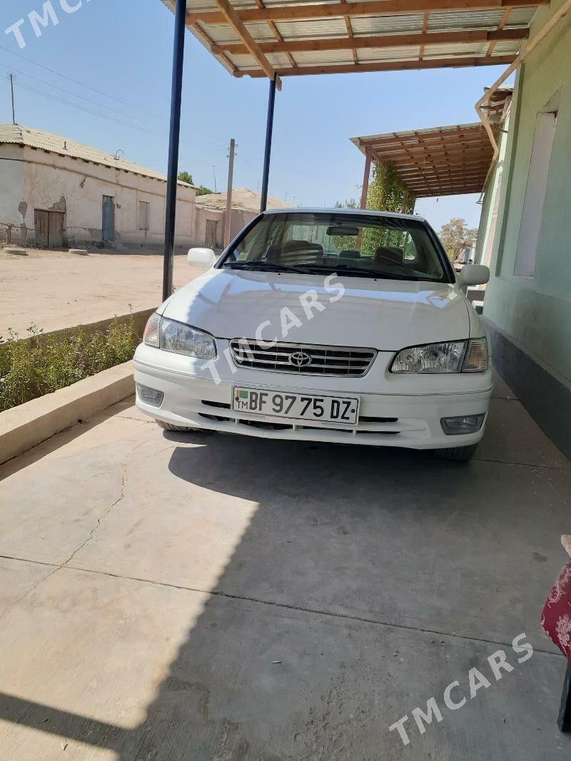 Toyota Camry 2000 - 130 000 TMT - Daşoguz - img 6