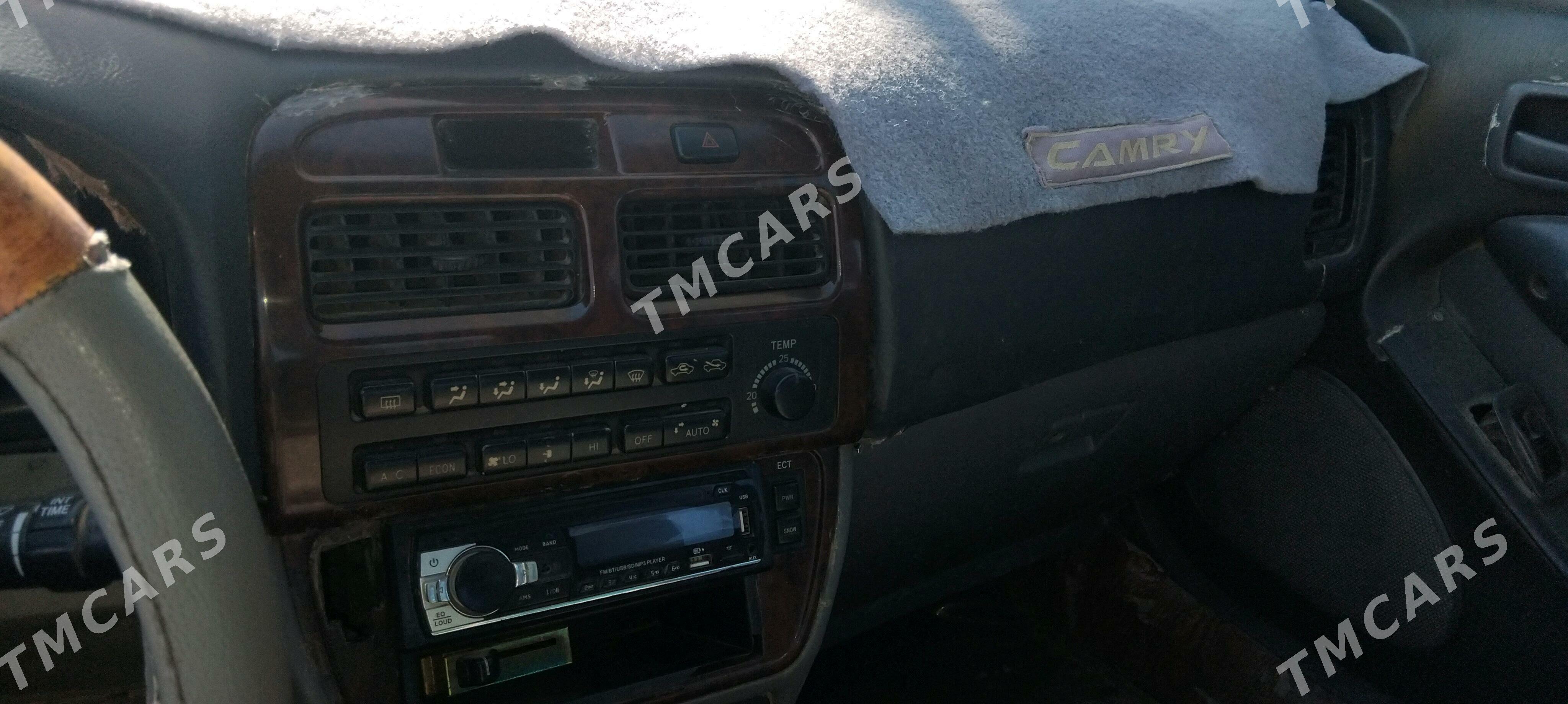 Toyota Camry 1993 - 38 000 TMT - Болдумсаз - img 1