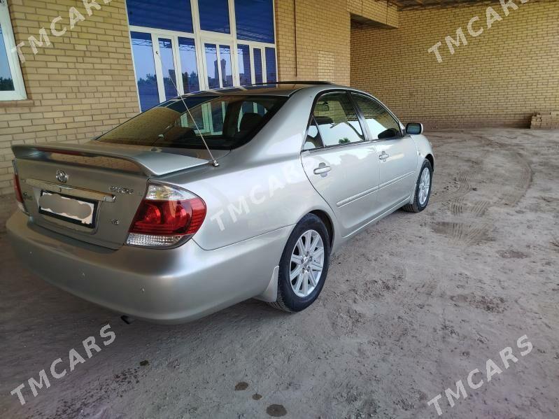 Toyota Camry 2003 - 160 000 TMT - Halaç - img 1