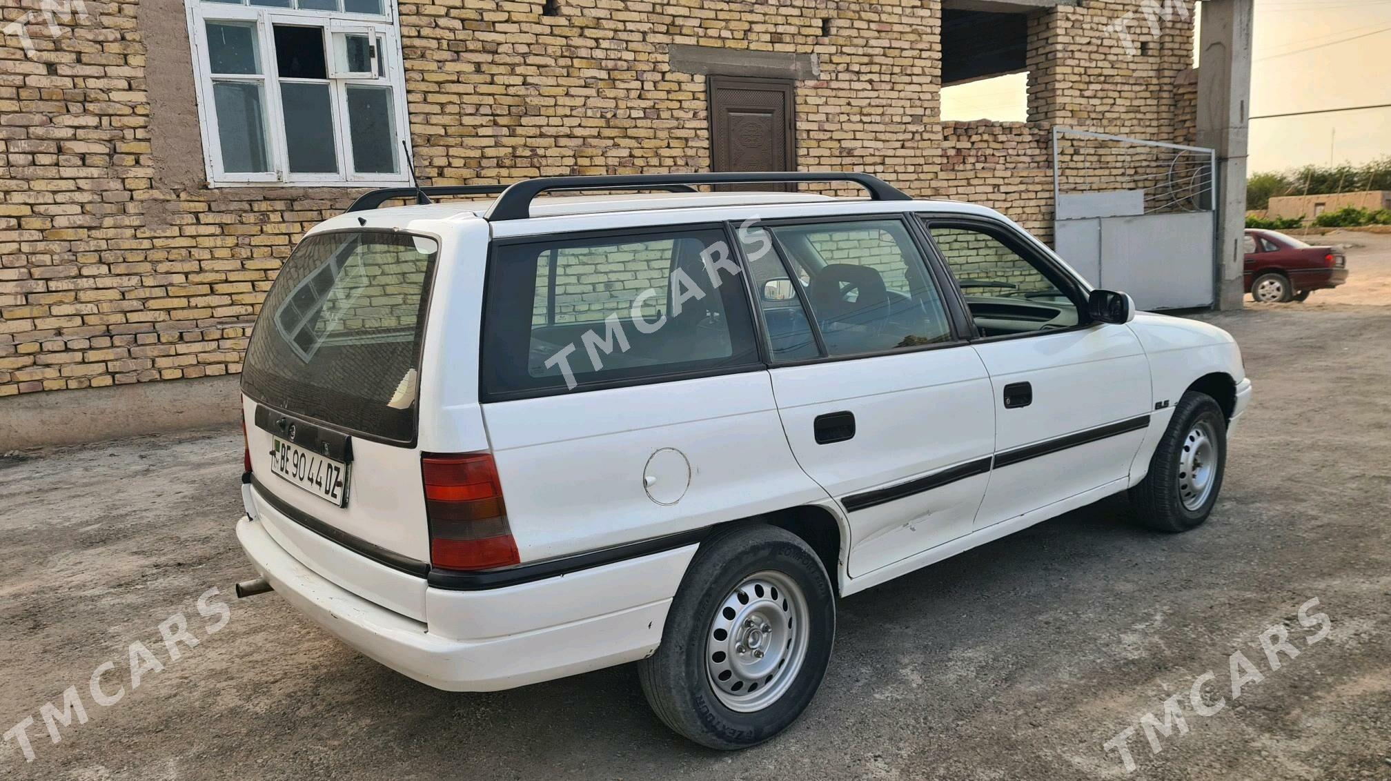 Opel Astra 1994 - 35 000 TMT - Şabat etr. - img 5