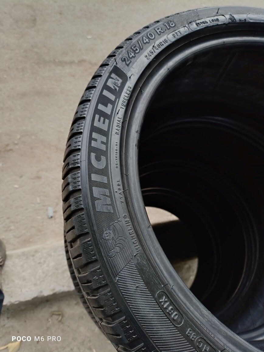 245 40 18 Michelin Teker 2 000 TMT - Bedew - img 1