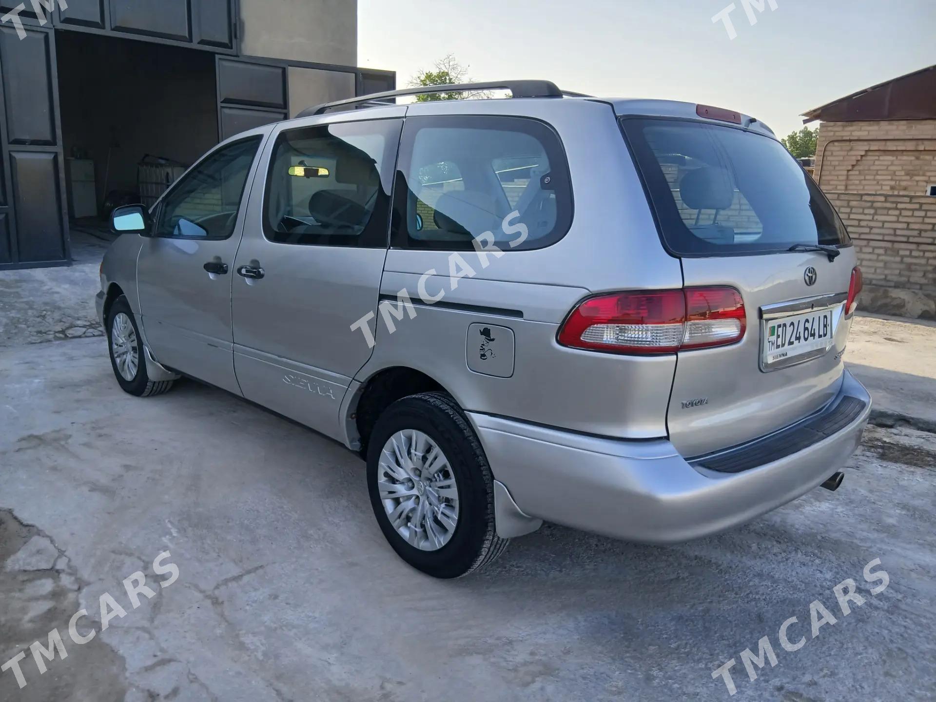 Toyota Sienna 2001 - 143 000 TMT - Kerki - img 2
