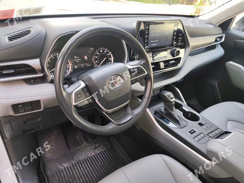 Toyota Highlander 2022 - 670 000 TMT - Aşgabat - img 7