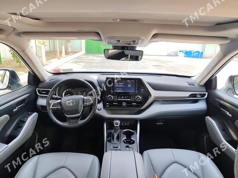 Toyota Highlander 2022 - 670 000 TMT - Aşgabat - img 8