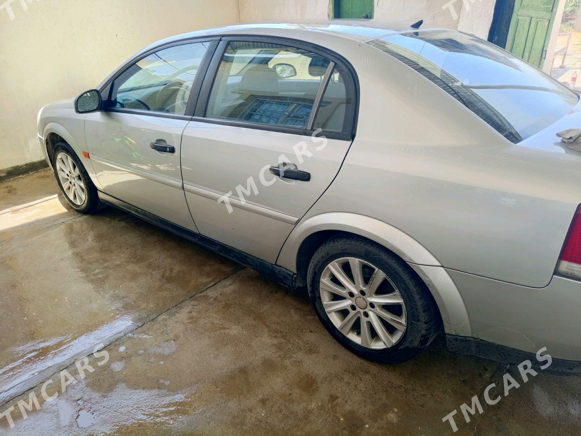 Opel Vectra 2003 - 58 000 TMT - Кипджак - img 1