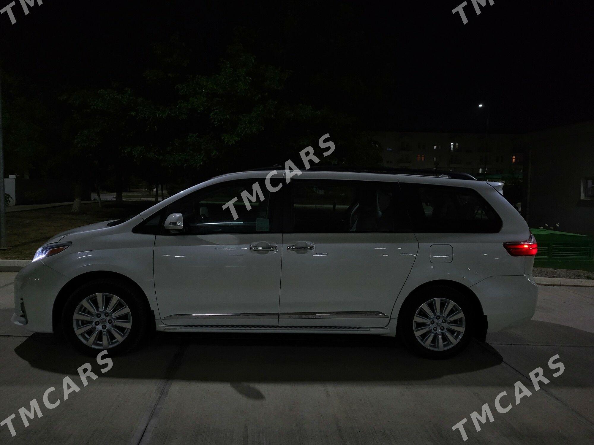 Toyota Sienna 2018 - 480 000 TMT - 9 mkr - img 1