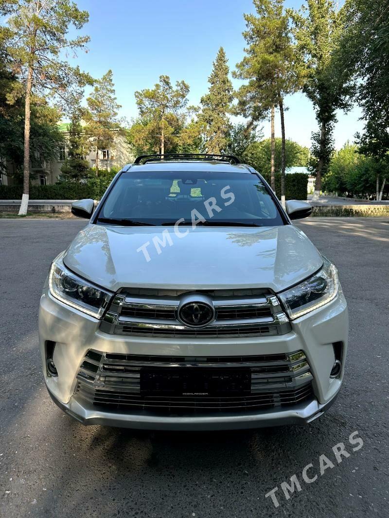 Toyota Highlander 2018 - 385 000 TMT - Aşgabat - img 1