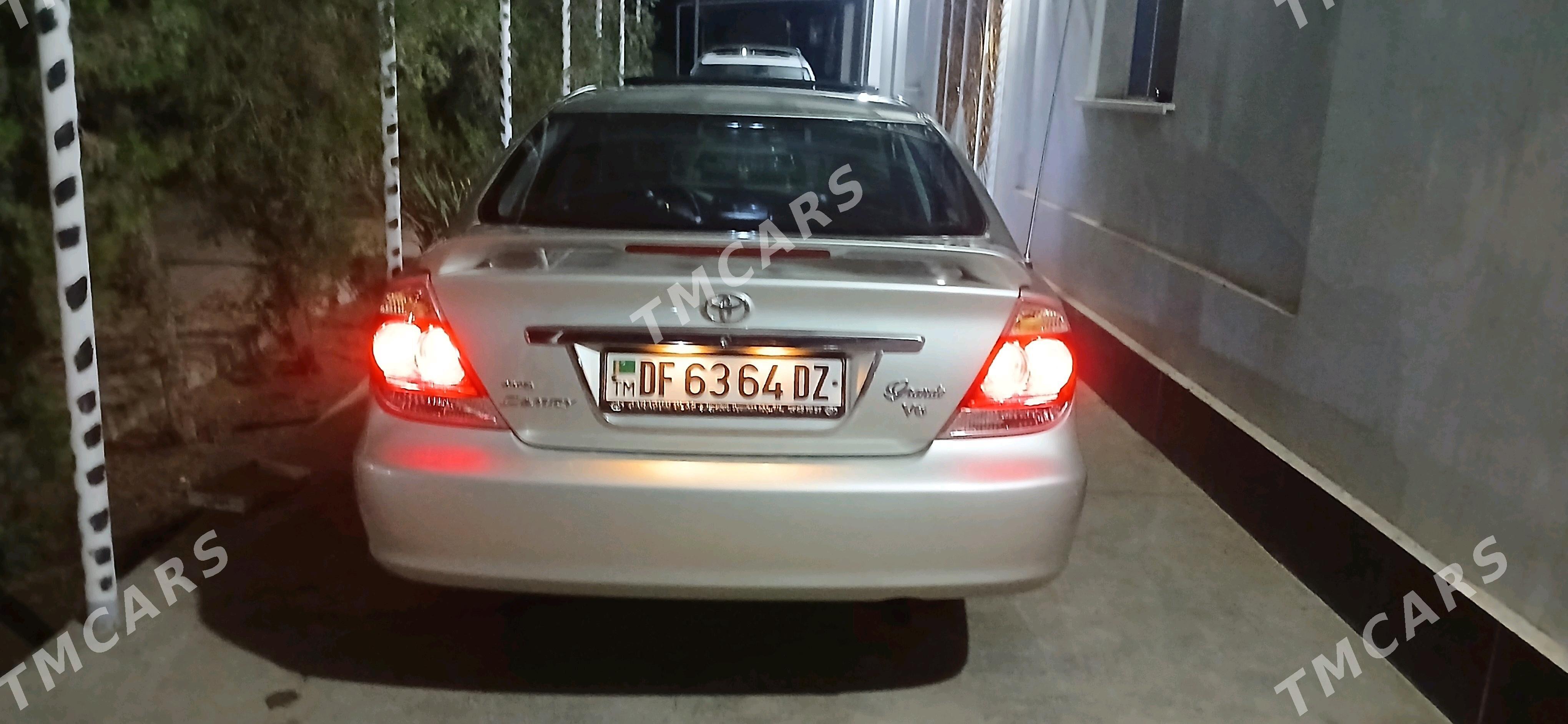 Toyota Camry 2004 - 219 999 TMT - Дашогуз - img 4