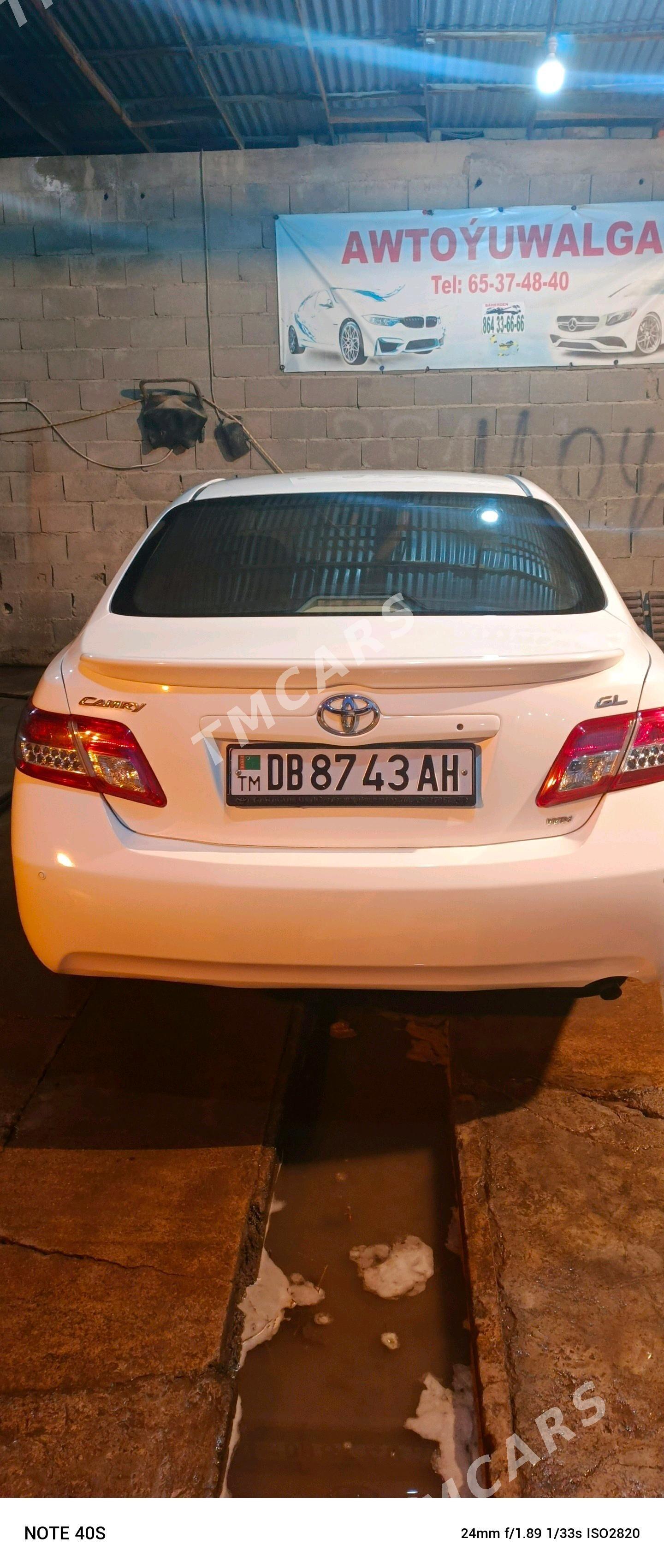 Toyota Camry 2011 - 129 000 TMT - Бахарден - img 2