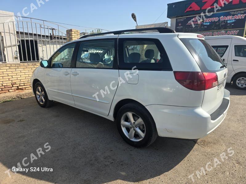 Toyota Sienna 2005 - 155 000 TMT - Мары - img 1