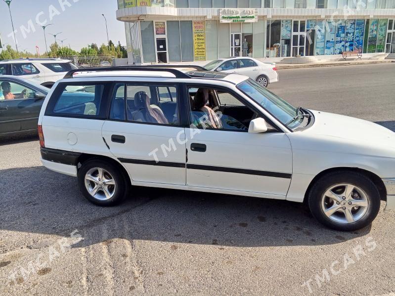 Opel Astra 1992 - 33 000 TMT - Mary - img 4