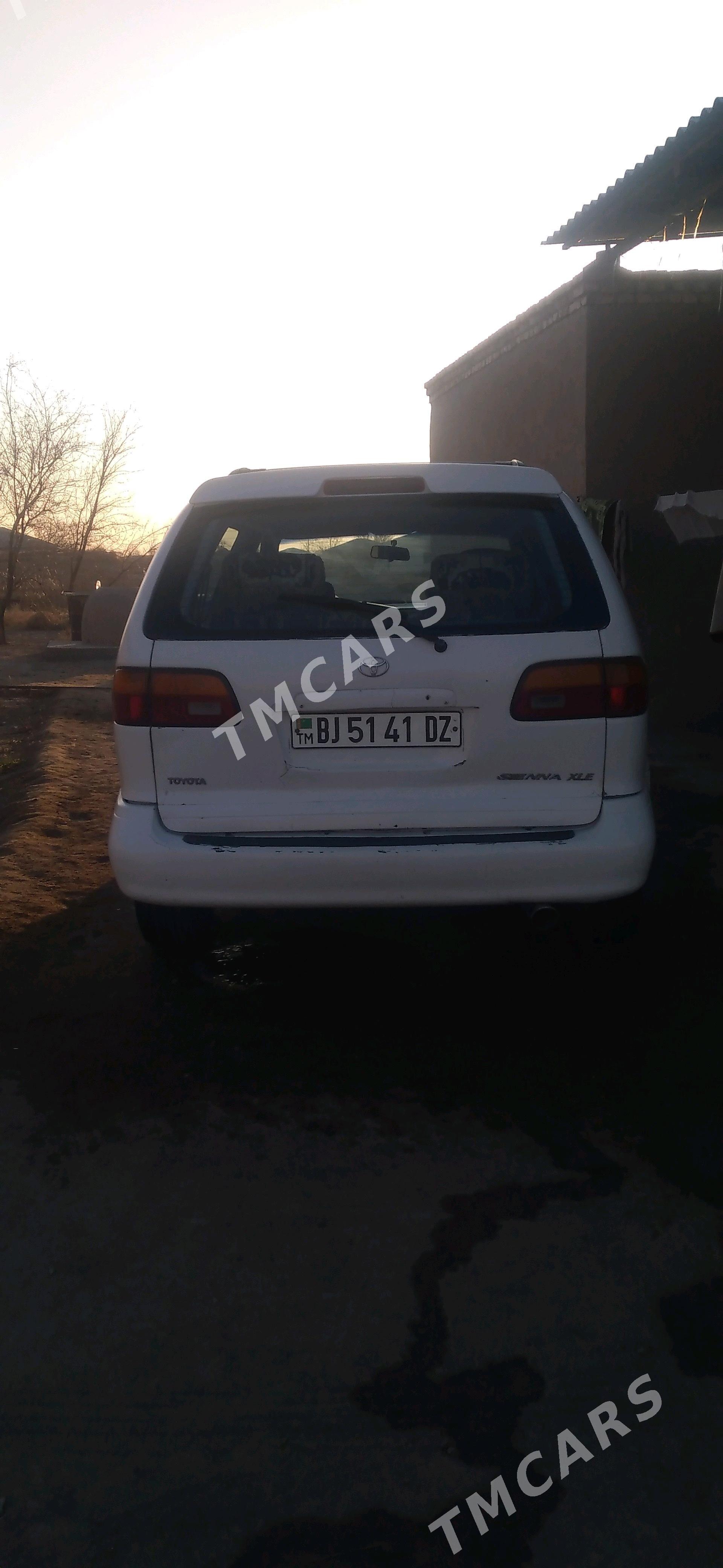 Toyota Sienna 1998 - 120 000 TMT - Gubadag - img 2