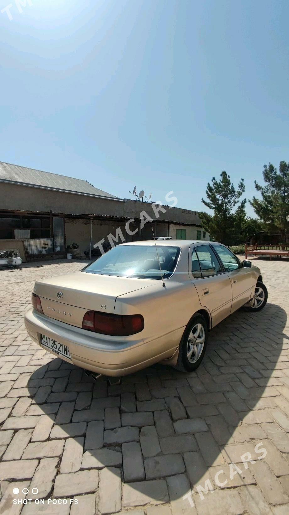 Toyota Camry 1996 - 73 000 TMT - Байрамали - img 4