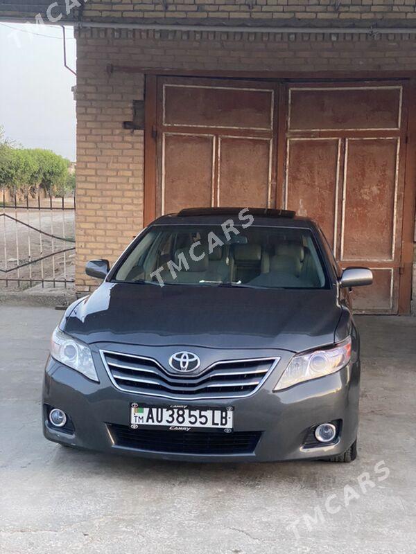 Toyota Camry 2011 - 230 000 TMT - Чарджоу - img 3