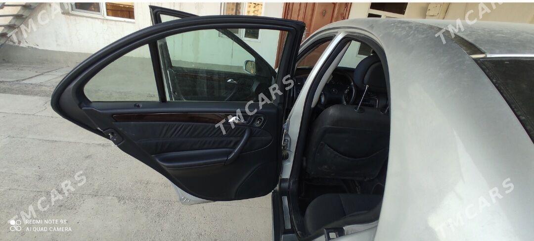 Mercedes-Benz C-Class 2001 - 75 000 TMT - Туркменбаши - img 2