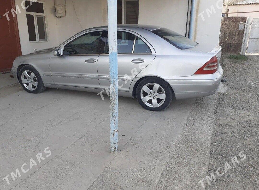 Mercedes-Benz C-Class 2001 - 75 000 TMT - Туркменбаши - img 5