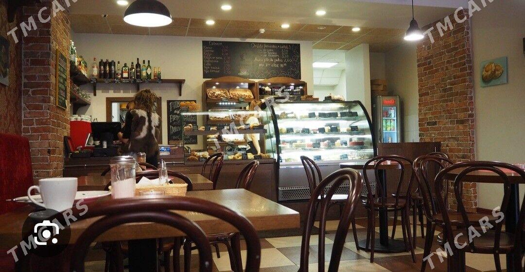 Arenda Kofiterya Kafe - Sowetskiý köç. (Garaşsyzlyk şaýoly) - img 2