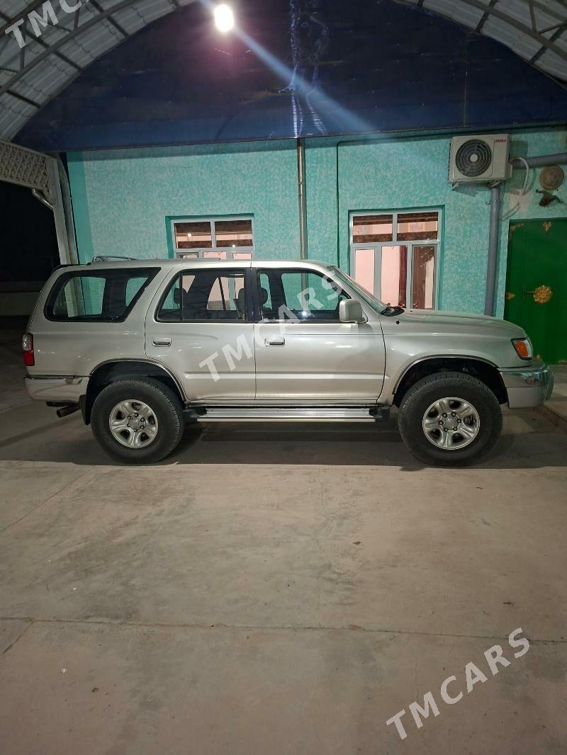 Toyota 4Runner 2000 - 180 000 TMT - Kaka - img 3