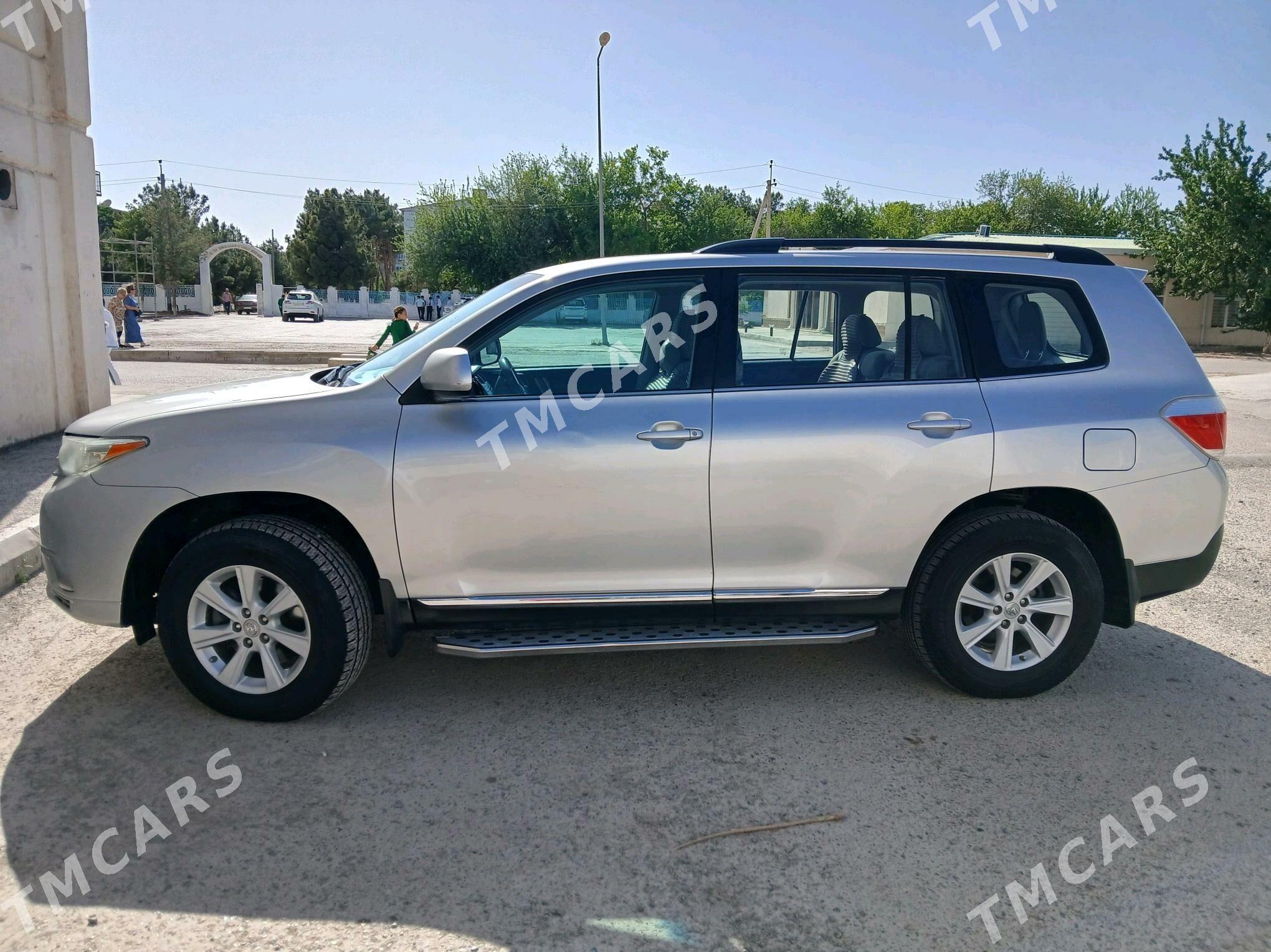 Toyota Highlander 2013 - 300 000 TMT - Türkmenabat - img 3