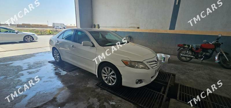 Toyota Camry 2010 - 170 000 TMT - Baýramaly - img 1