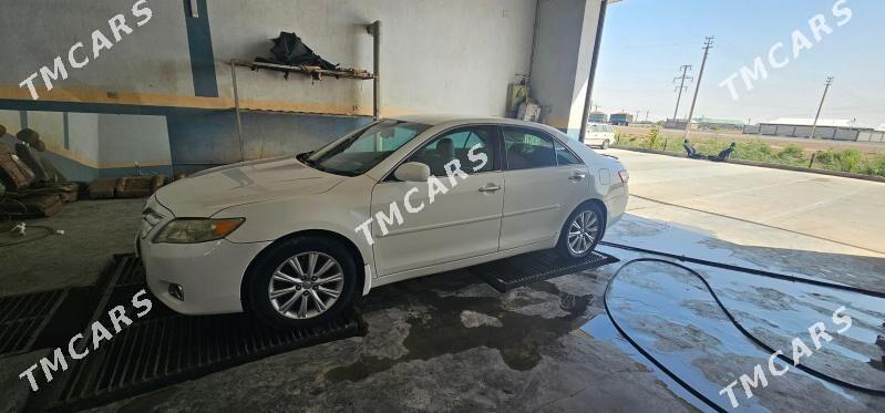 Toyota Camry 2010 - 170 000 TMT - Baýramaly - img 3