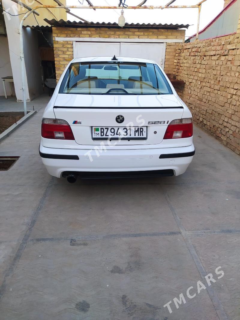 BMW 528 1999 - 150 000 TMT - Мары - img 3