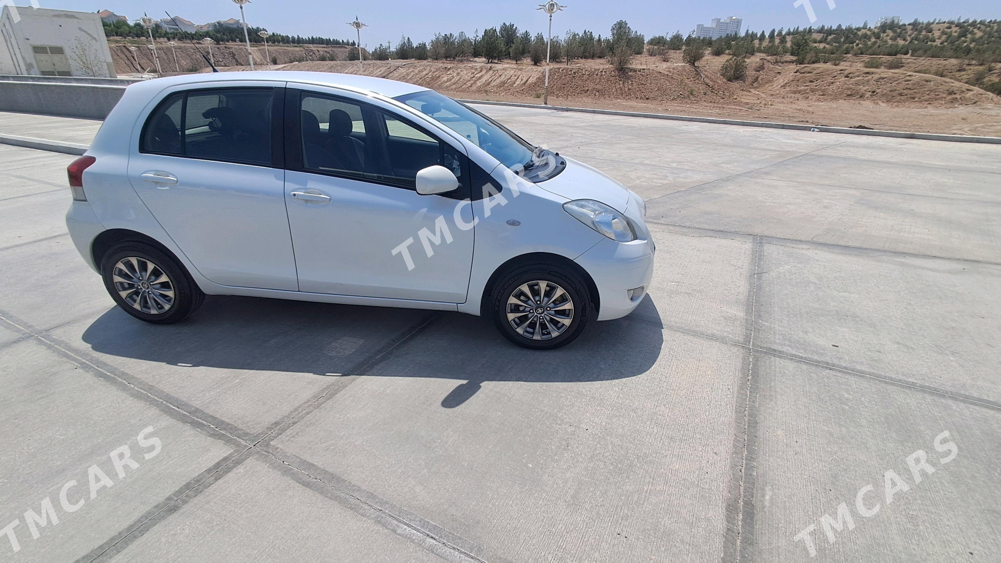 Toyota Yaris 2011 - 132 000 TMT - Parahat 7 - img 2