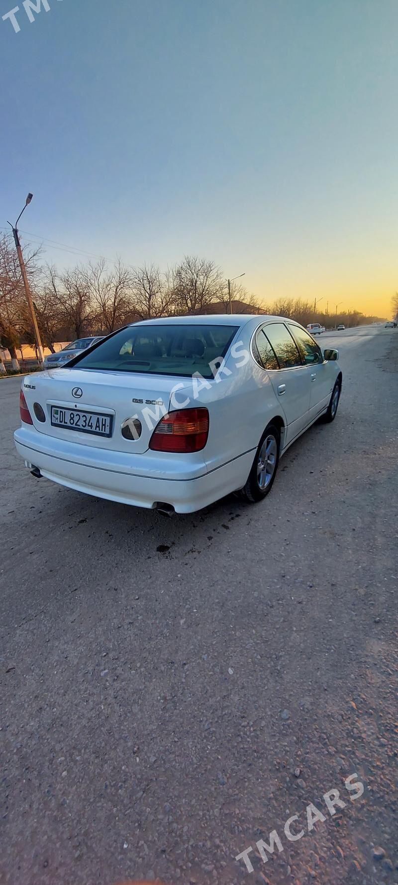 Lexus GS 300 2000 - 115 000 TMT - Tejen - img 3
