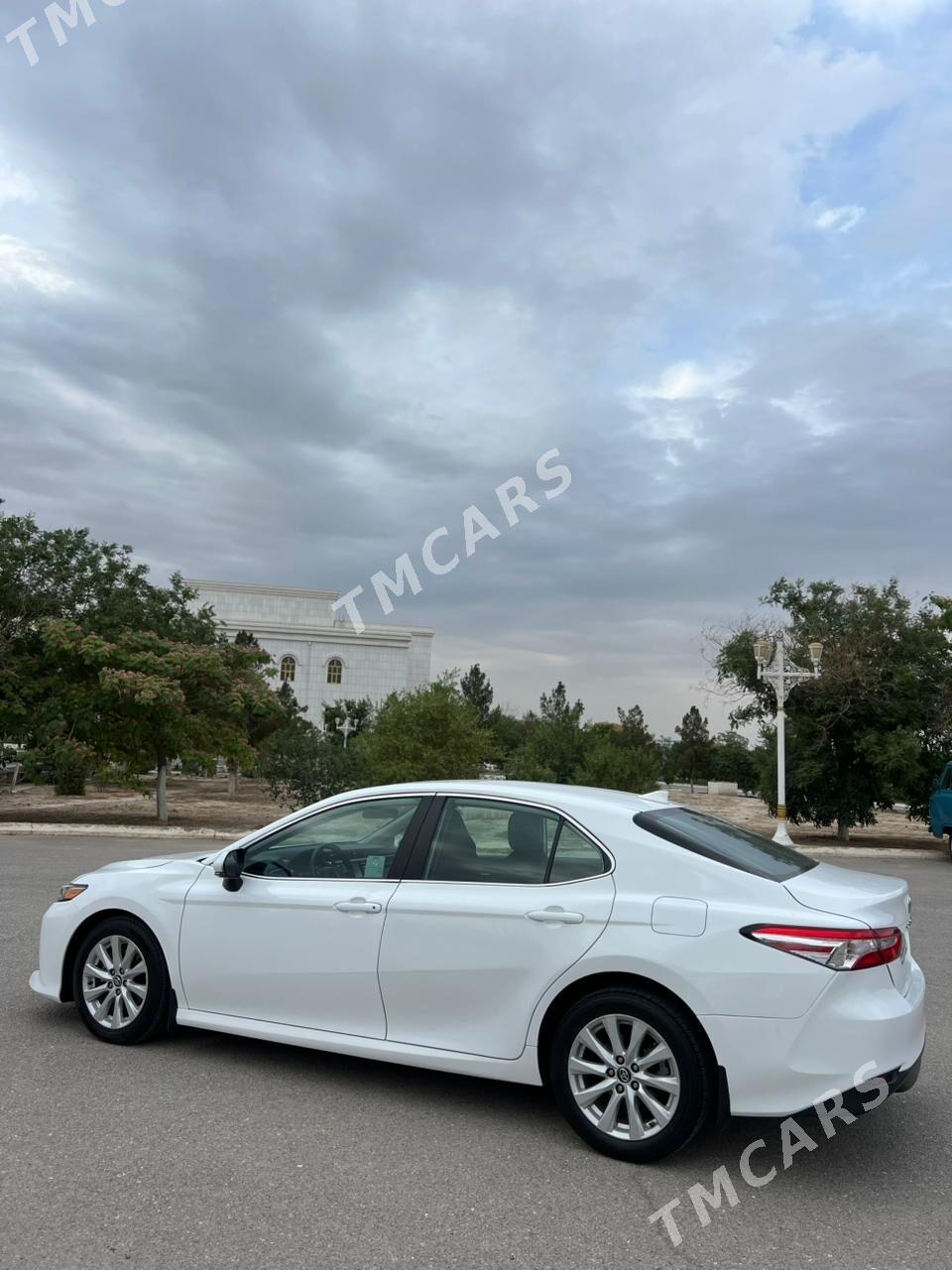 Toyota Camry 2019 - 320 000 TMT - Aşgabat - img 3