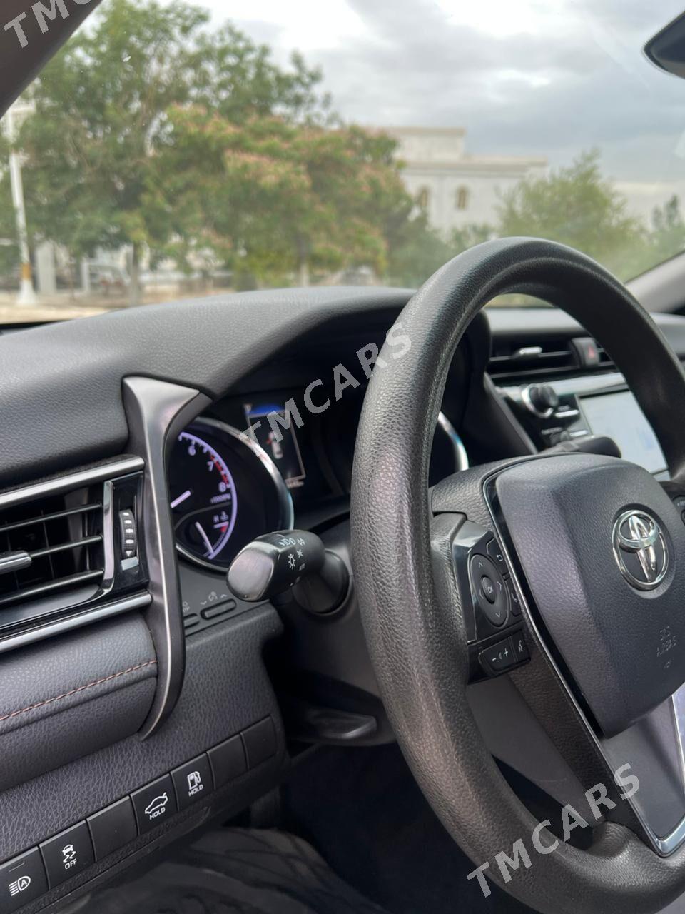 Toyota Camry 2019 - 320 000 TMT - Aşgabat - img 8