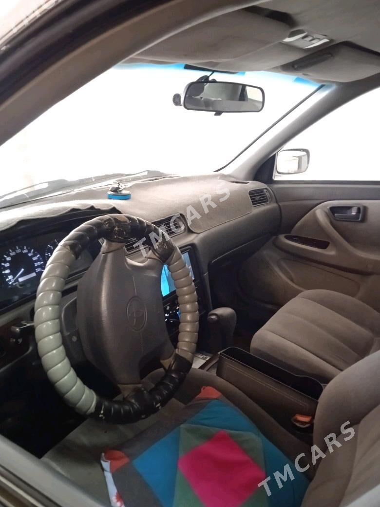Toyota Camry 2000 - 125 000 TMT - Туркменбаши - img 1