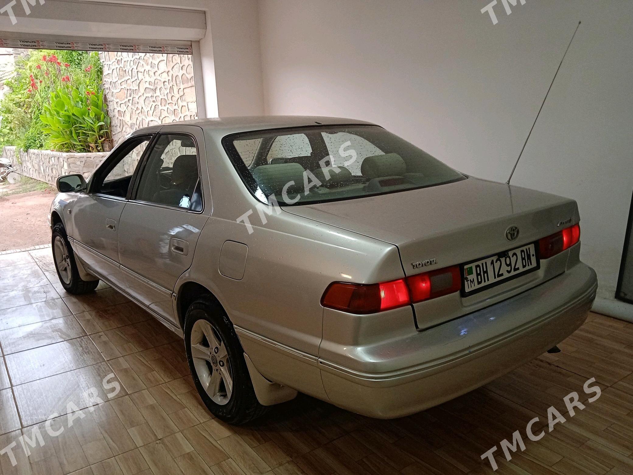 Toyota Camry 2000 - 125 000 TMT - Туркменбаши - img 3