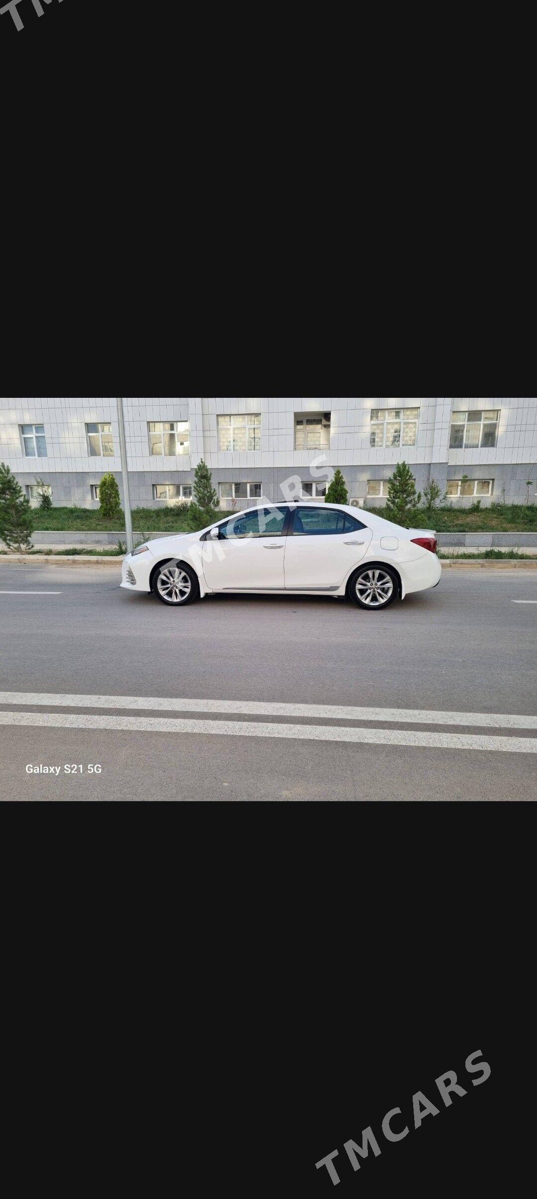 Toyota Corolla 2018 - 225 000 TMT - Ашхабад - img 3