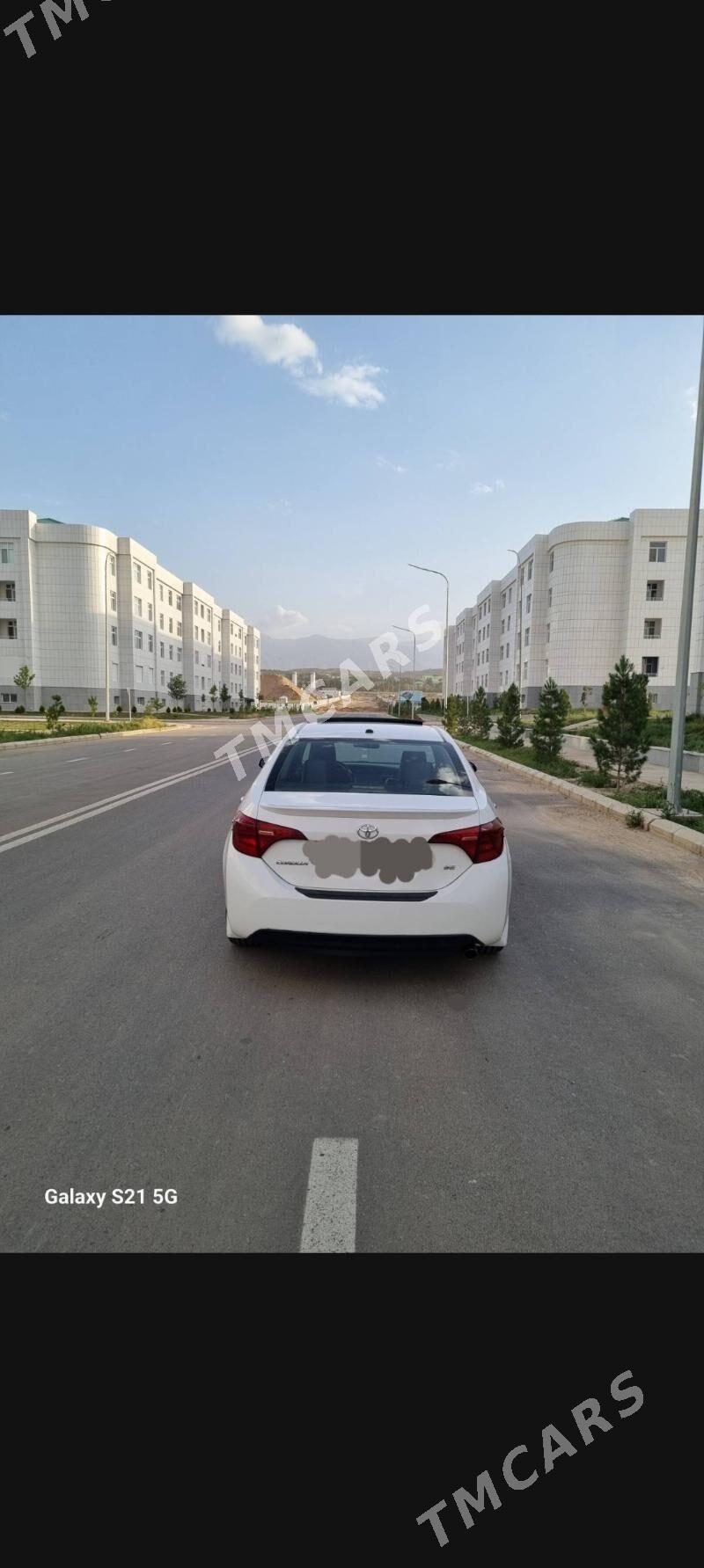 Toyota Corolla 2018 - 225 000 TMT - Ашхабад - img 9
