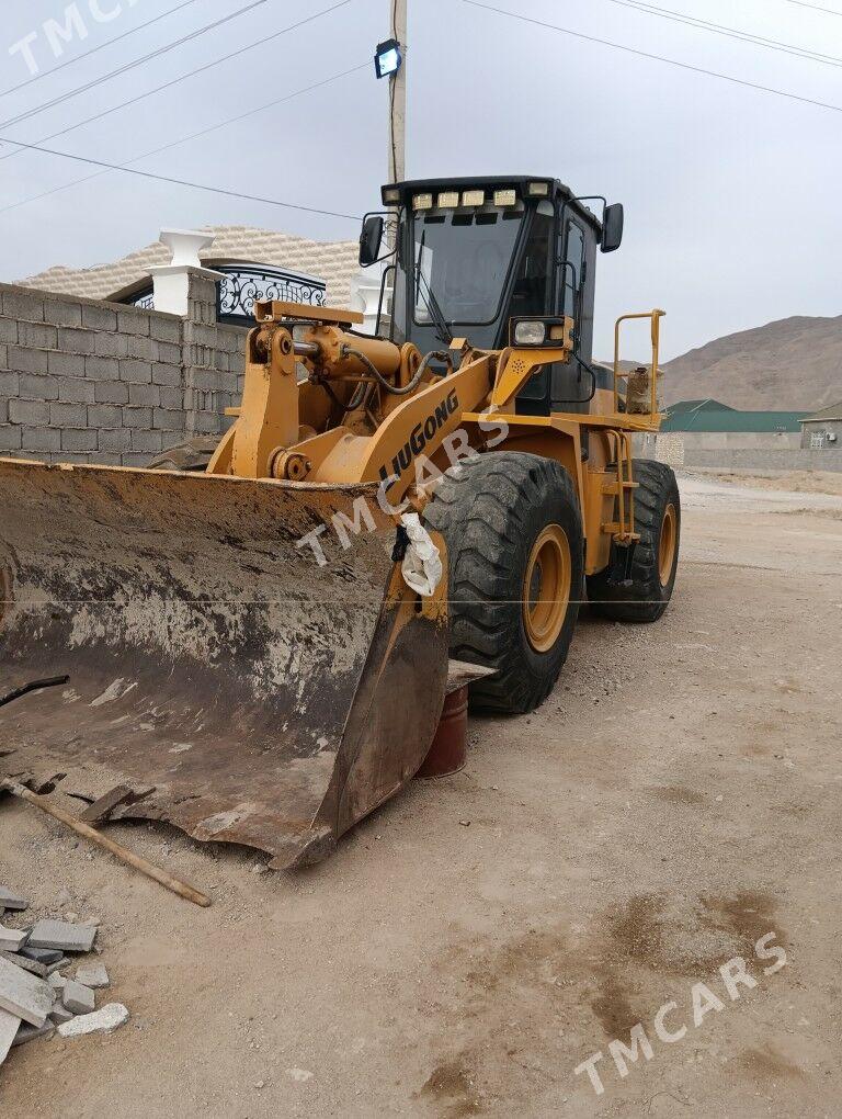 Lugong ZL30G 2011 - 4 400 000 TMT - Balkanabat - img 2