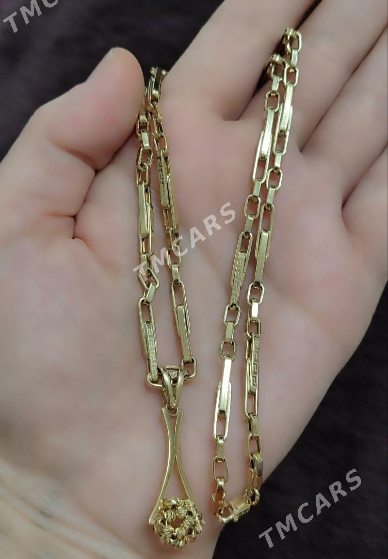 gyzyl Versace - Мир 2 - img 1