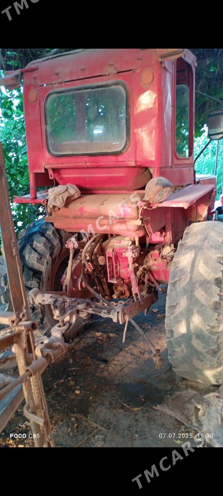 MTZ T-28 1990 - 25 000 TMT - Halaç - img 1
