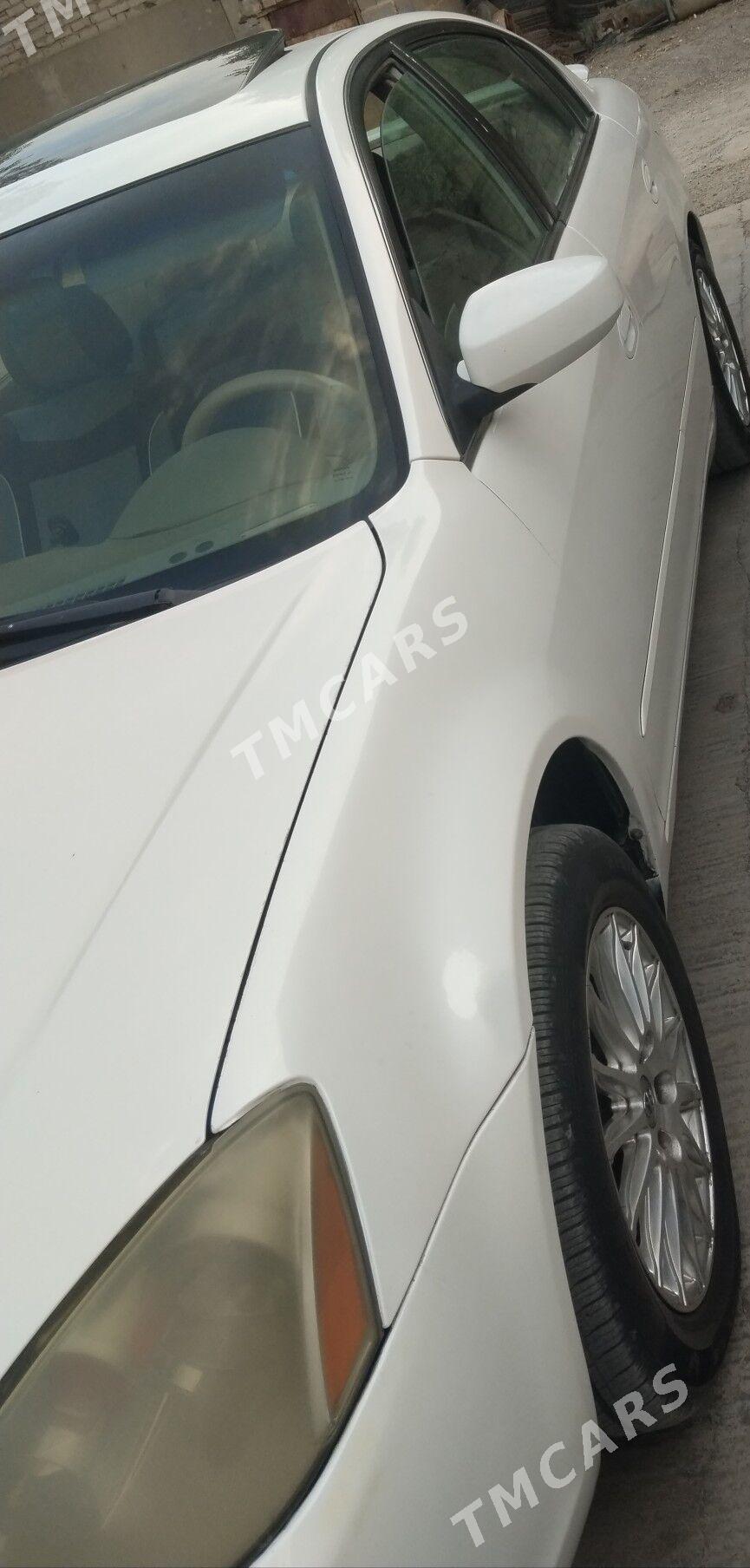 Nissan Altima 2004 - 50 000 TMT - Büzmeýin - img 3