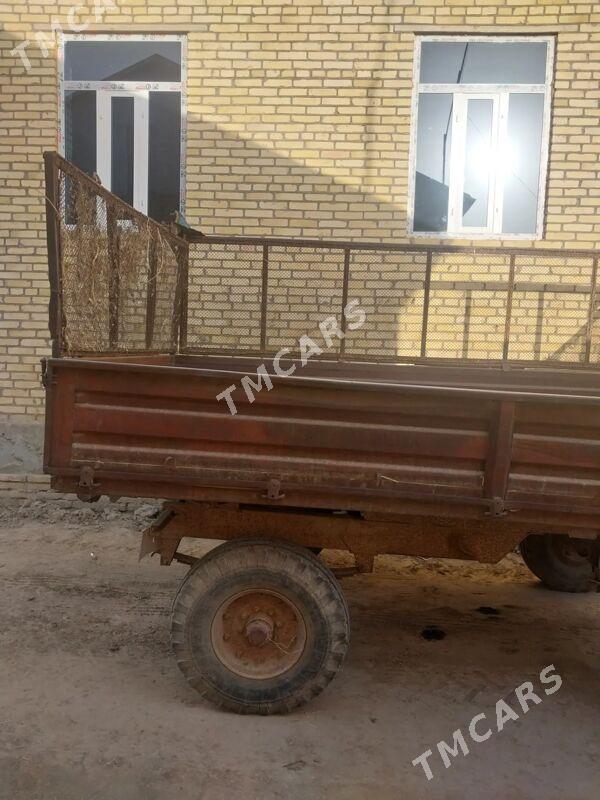 Belarus 320 1985 - 58 000 TMT - Дянев - img 3