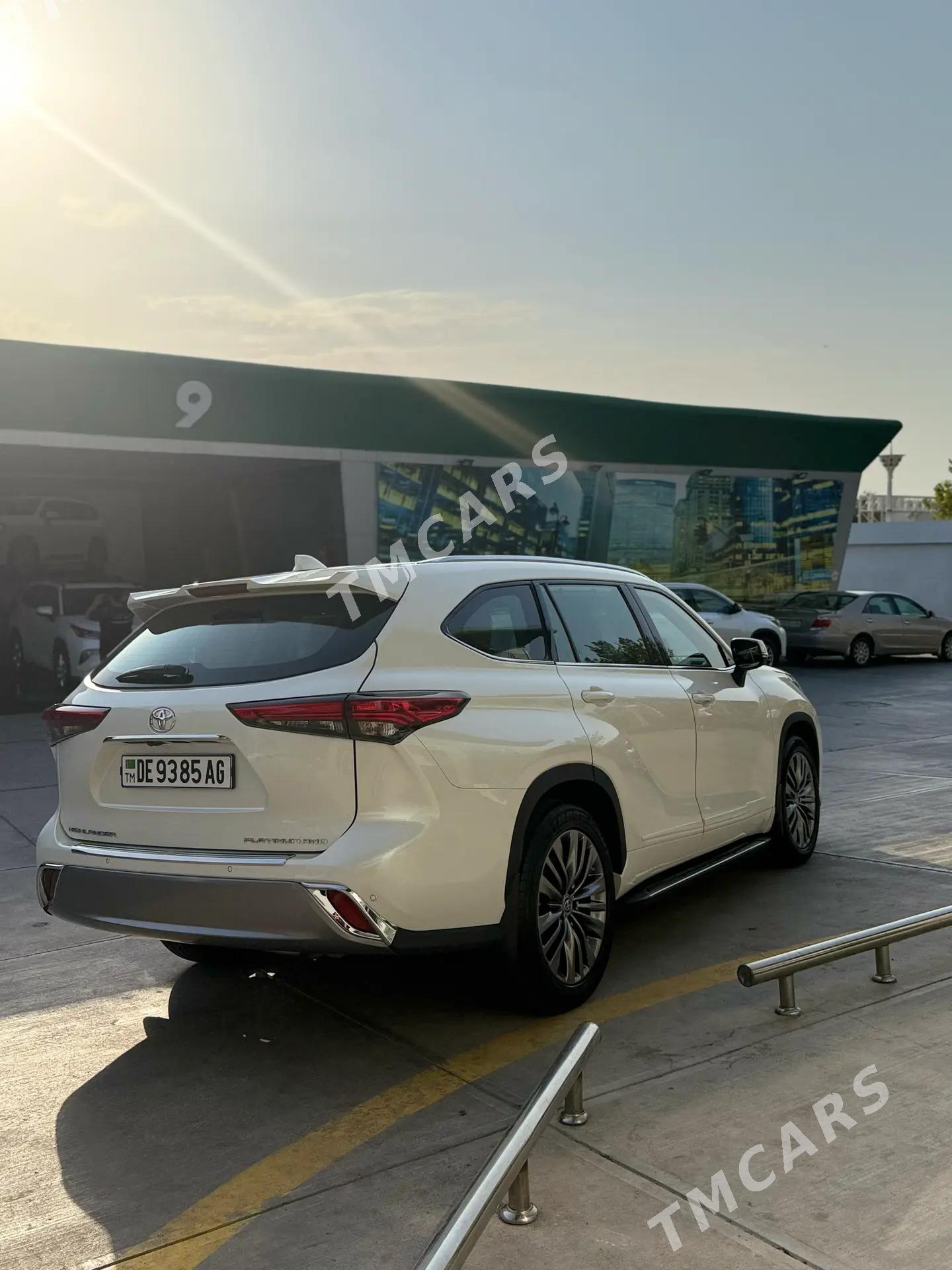 Toyota Highlander 2022 - 686 000 TMT - Ашхабад - img 6