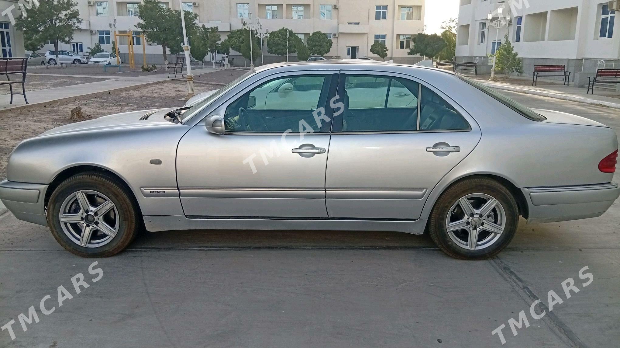 Mercedes-Benz E320 1999 - 70 000 TMT - Tagtabazar - img 4