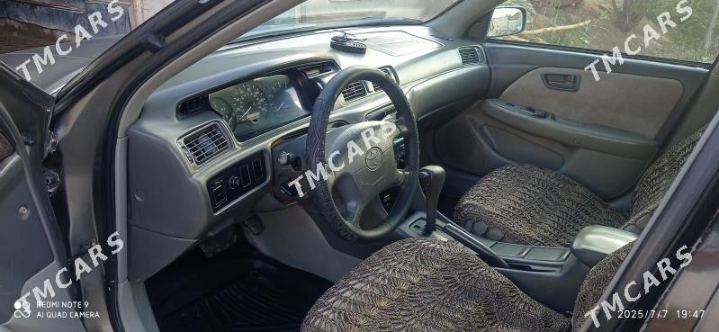 Toyota Camry 2001 - 125 000 TMT - Köneürgenç - img 3