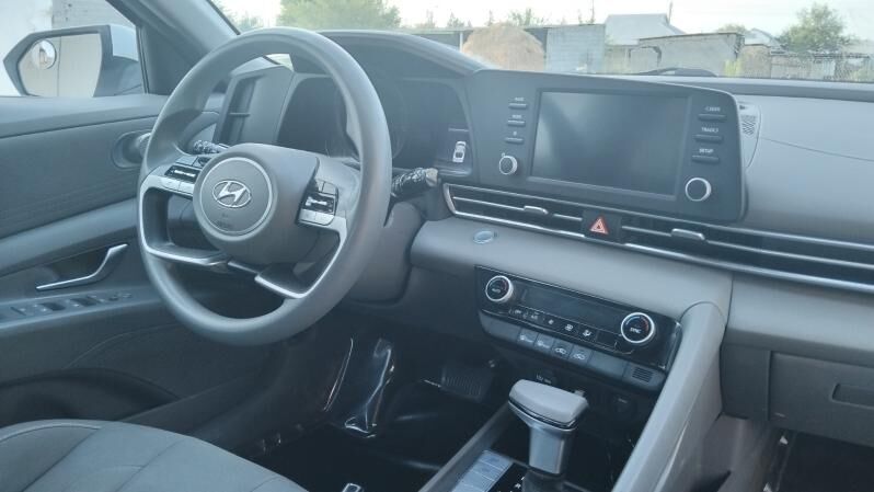 Hyundai Elantra 2021 - 245 000 TMT - Гёкдепе - img 6