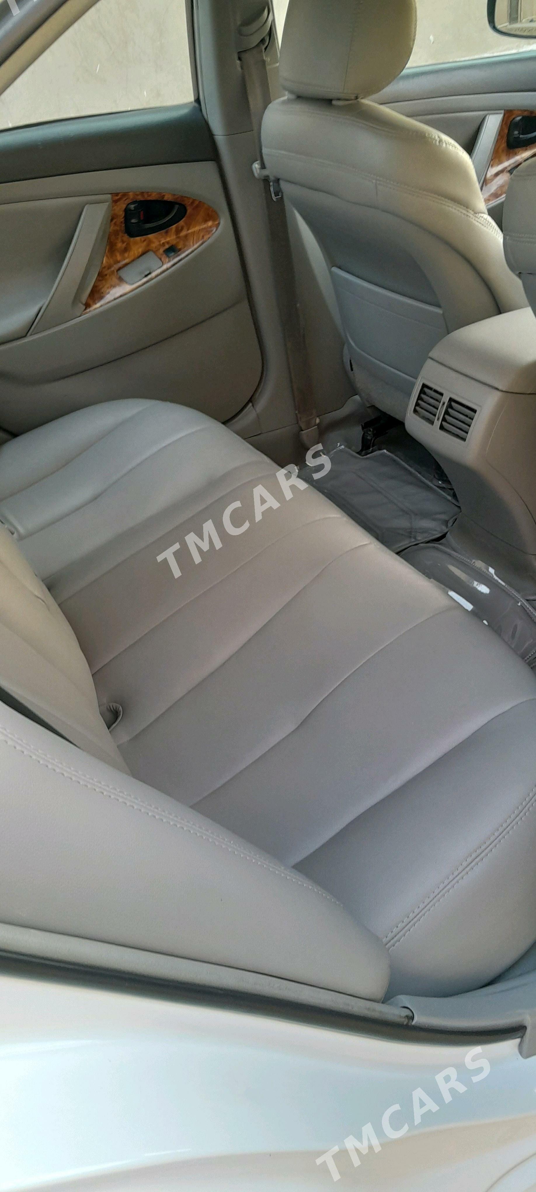 Toyota Camry 2010 - 145 000 TMT - Теджен - img 6