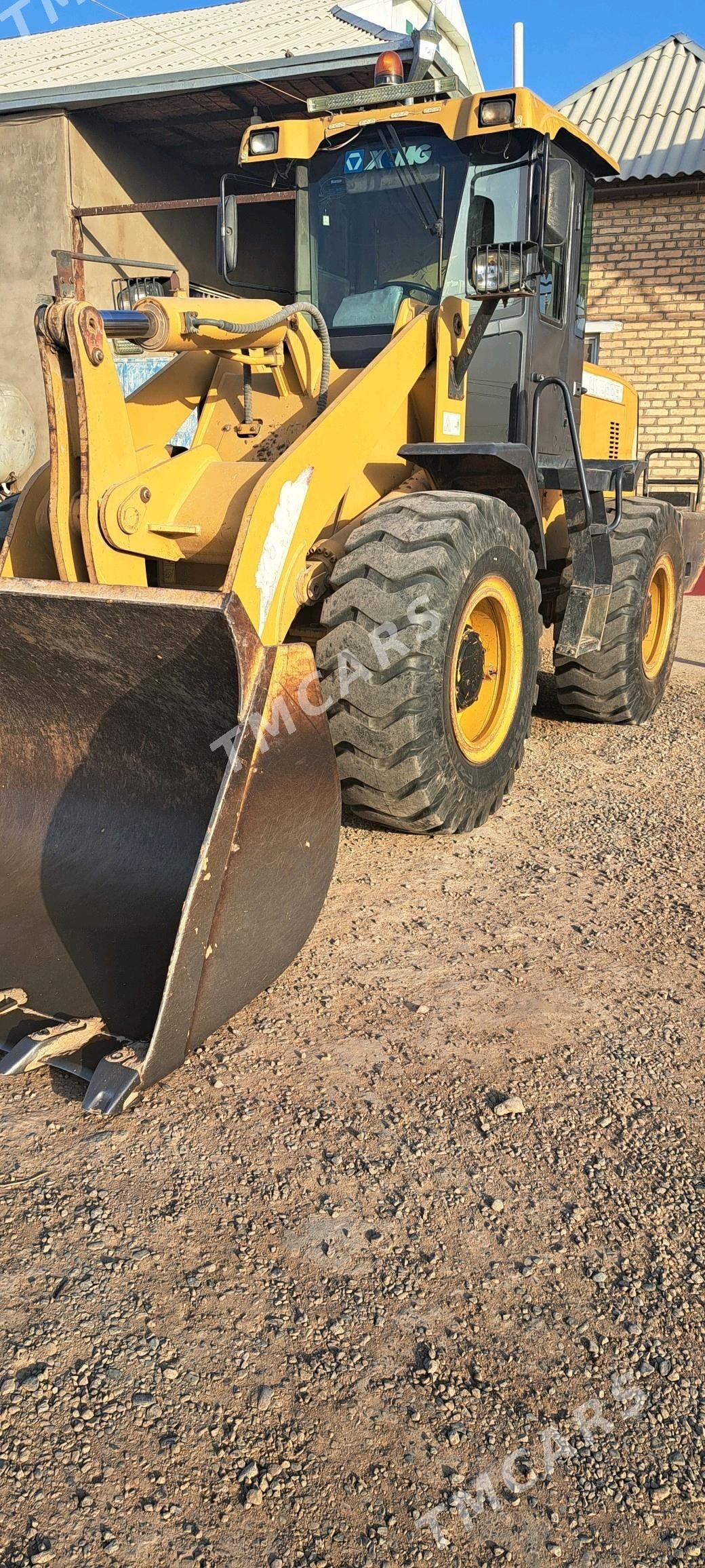 XCMG LW300F 2015 - 480 000 TMT - Теджен - img 6