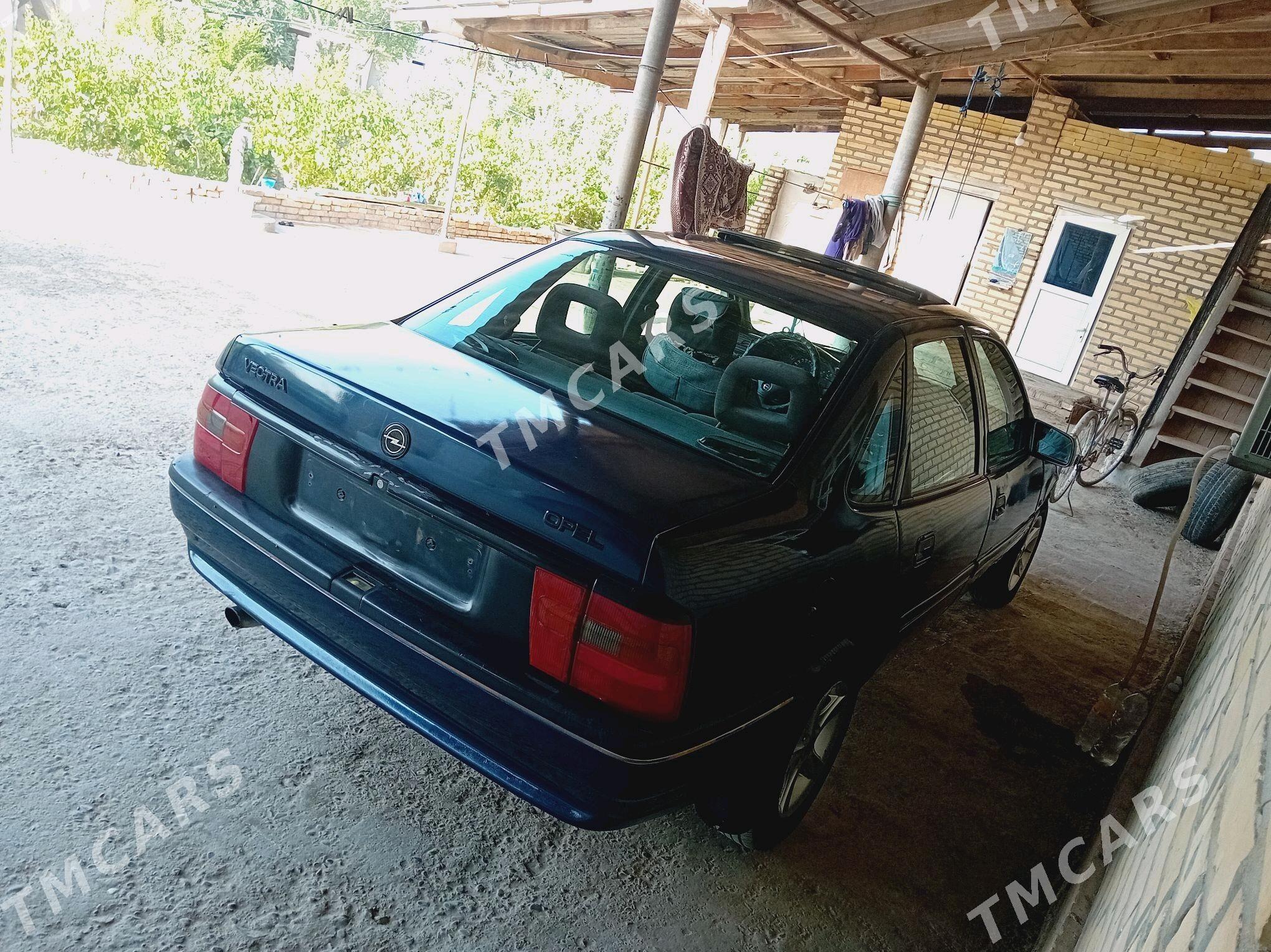 Opel Vectra 1993 - 33 000 TMT - Мургап - img 3