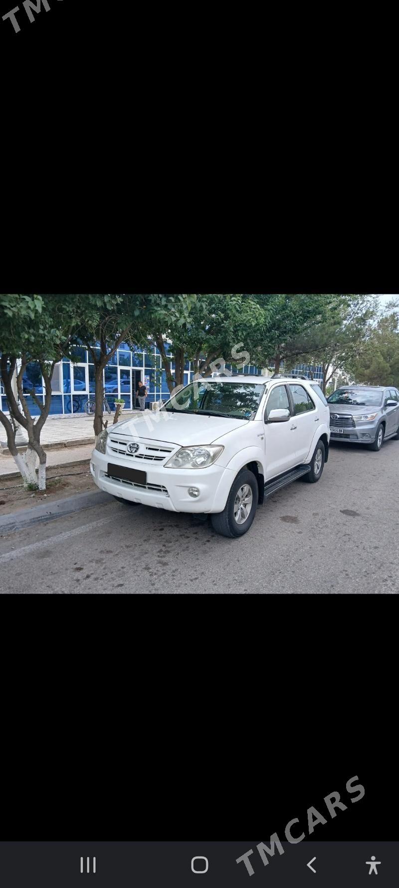 Toyota Fortuner 2006 - 230 000 TMT - Туркменбаши - img 4