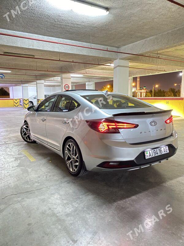 Hyundai Elantra 2019 - 245 000 TMT - Мир 2 - img 5